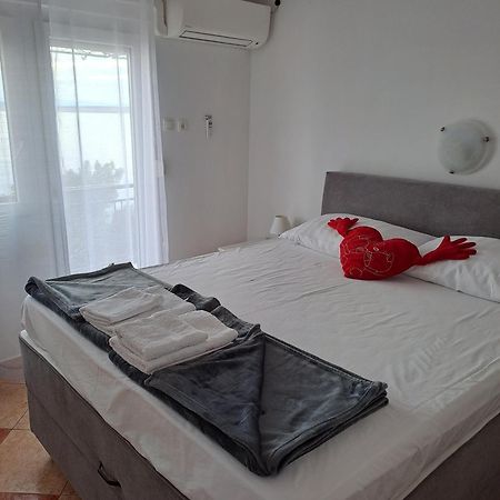 Apartments By The Sea Dramalj, Crikvenica - 2376 ภายนอก รูปภาพ