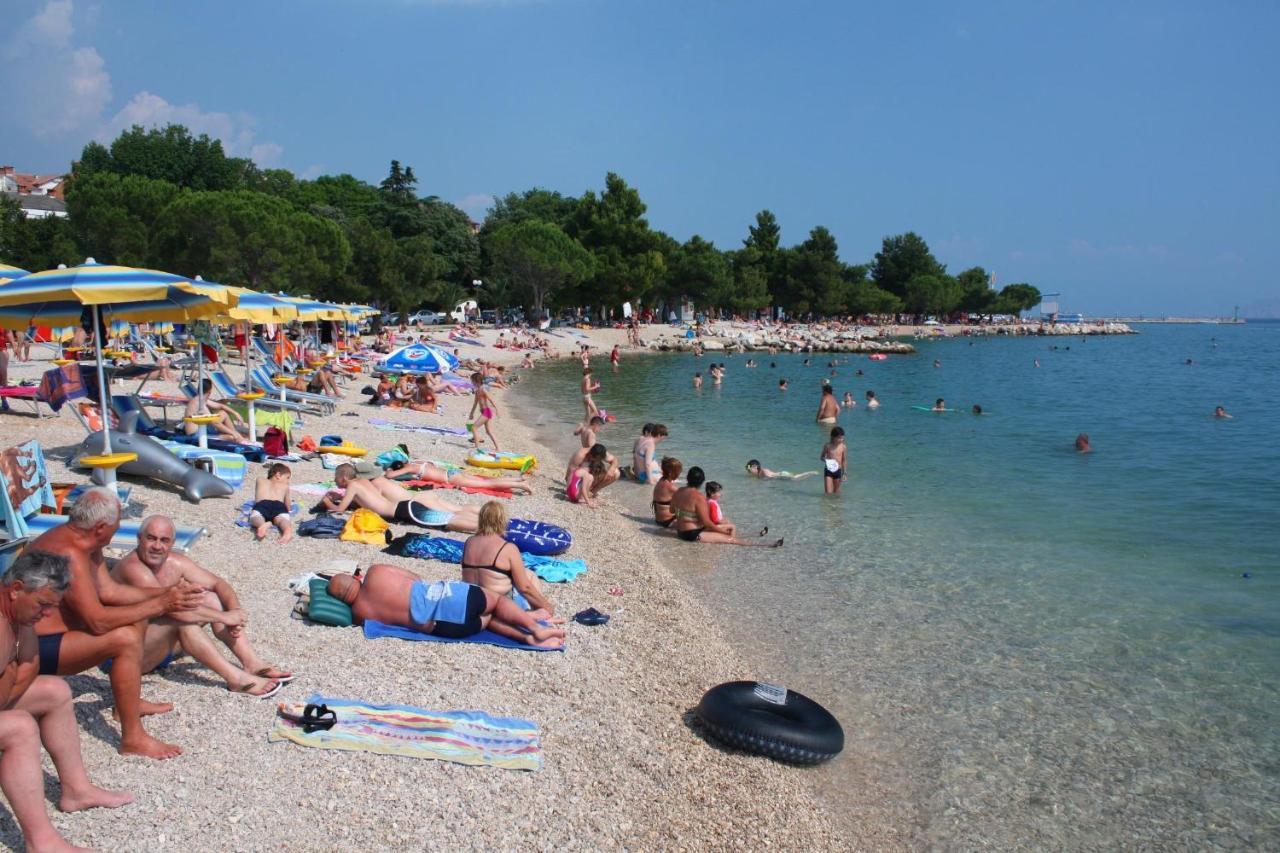 Apartments By The Sea Dramalj, Crikvenica - 2376 ภายนอก รูปภาพ