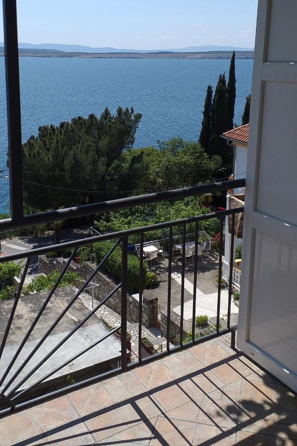 Apartments By The Sea Dramalj, Crikvenica - 2376 ภายนอก รูปภาพ
