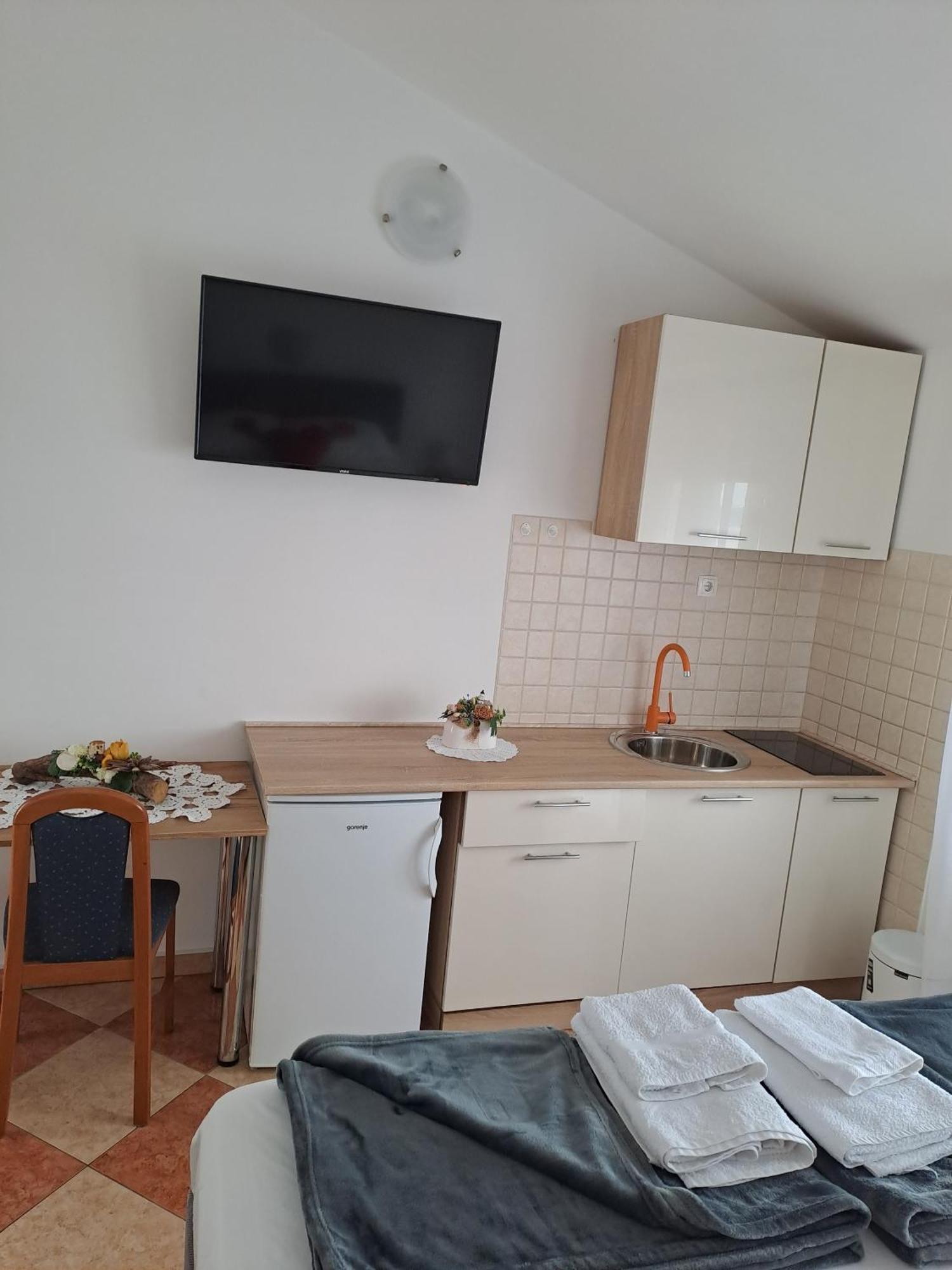 Apartments By The Sea Dramalj, Crikvenica - 2376 ภายนอก รูปภาพ